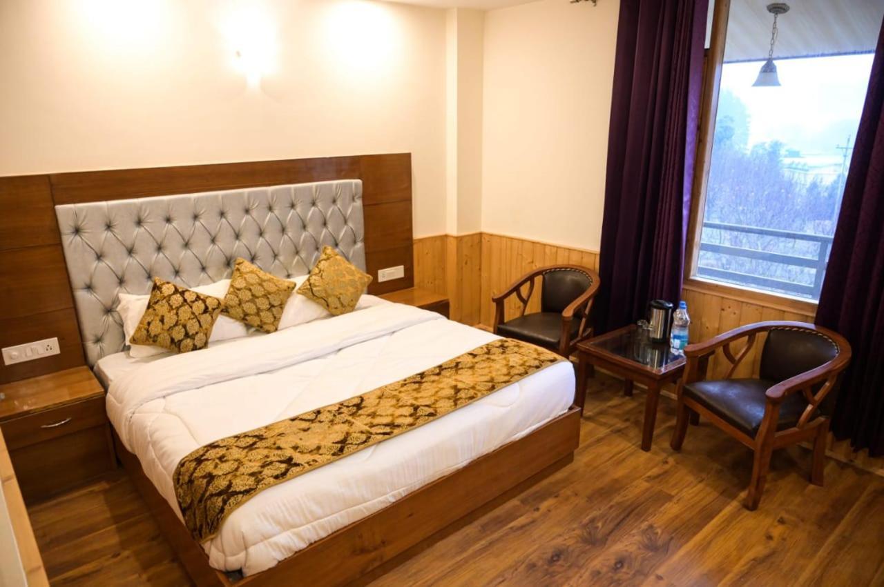 Lotus Inn Rohtang View 마날리 외부 사진